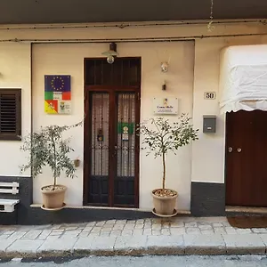 Carrubbelle 3*, Ragusa Italië